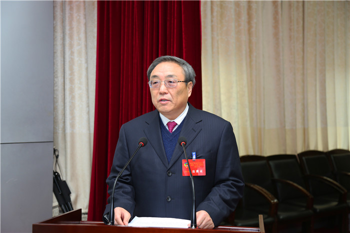 区政协主席于广志作政协郑州市二七区第八届委员会常务委员会工作报告